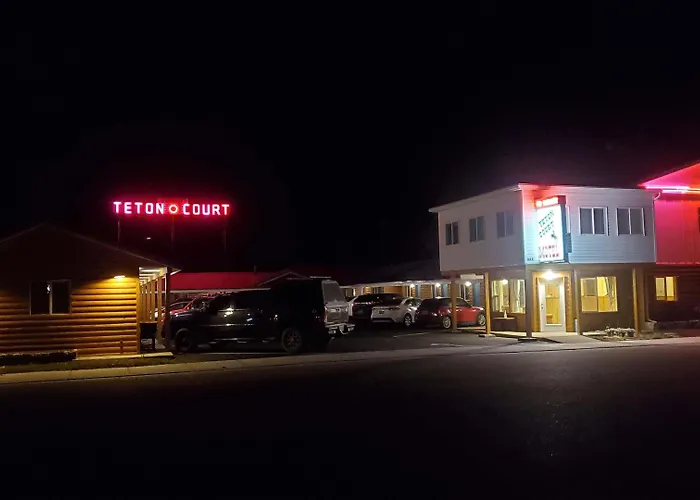 Teton Court