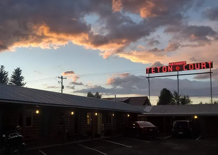 Motel Teton Court